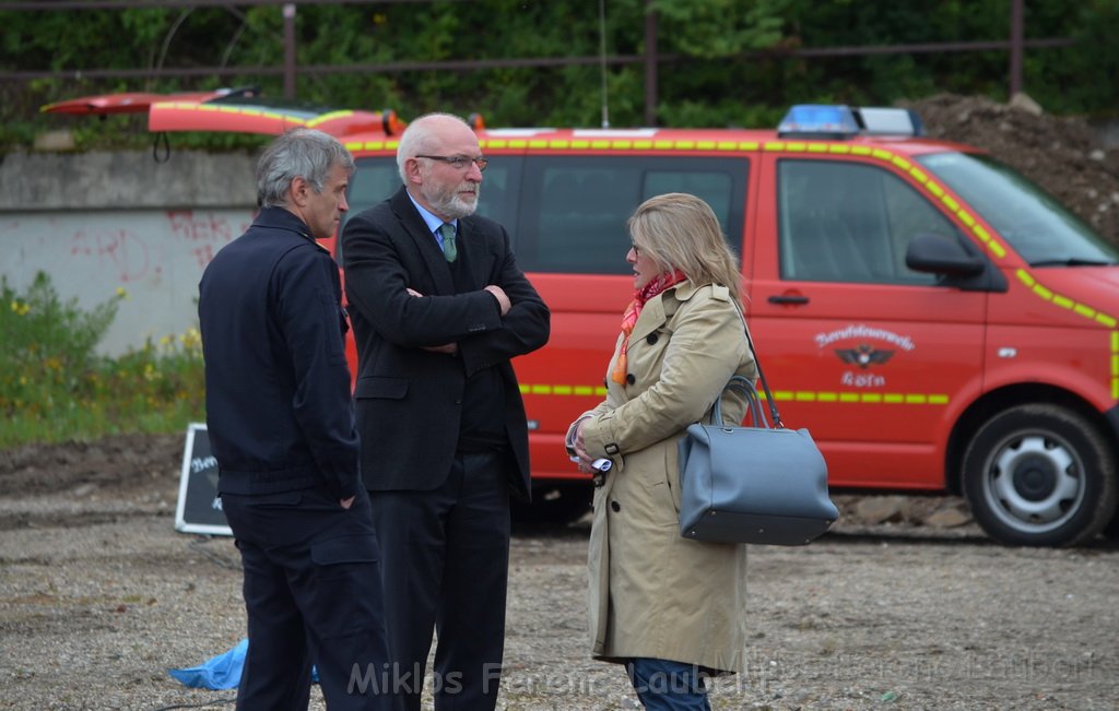 Erster Spatenstich Neues Feuerwehrzentrum Koeln Kalk Gummersbacherstr P143.JPG - Miklos Laubert